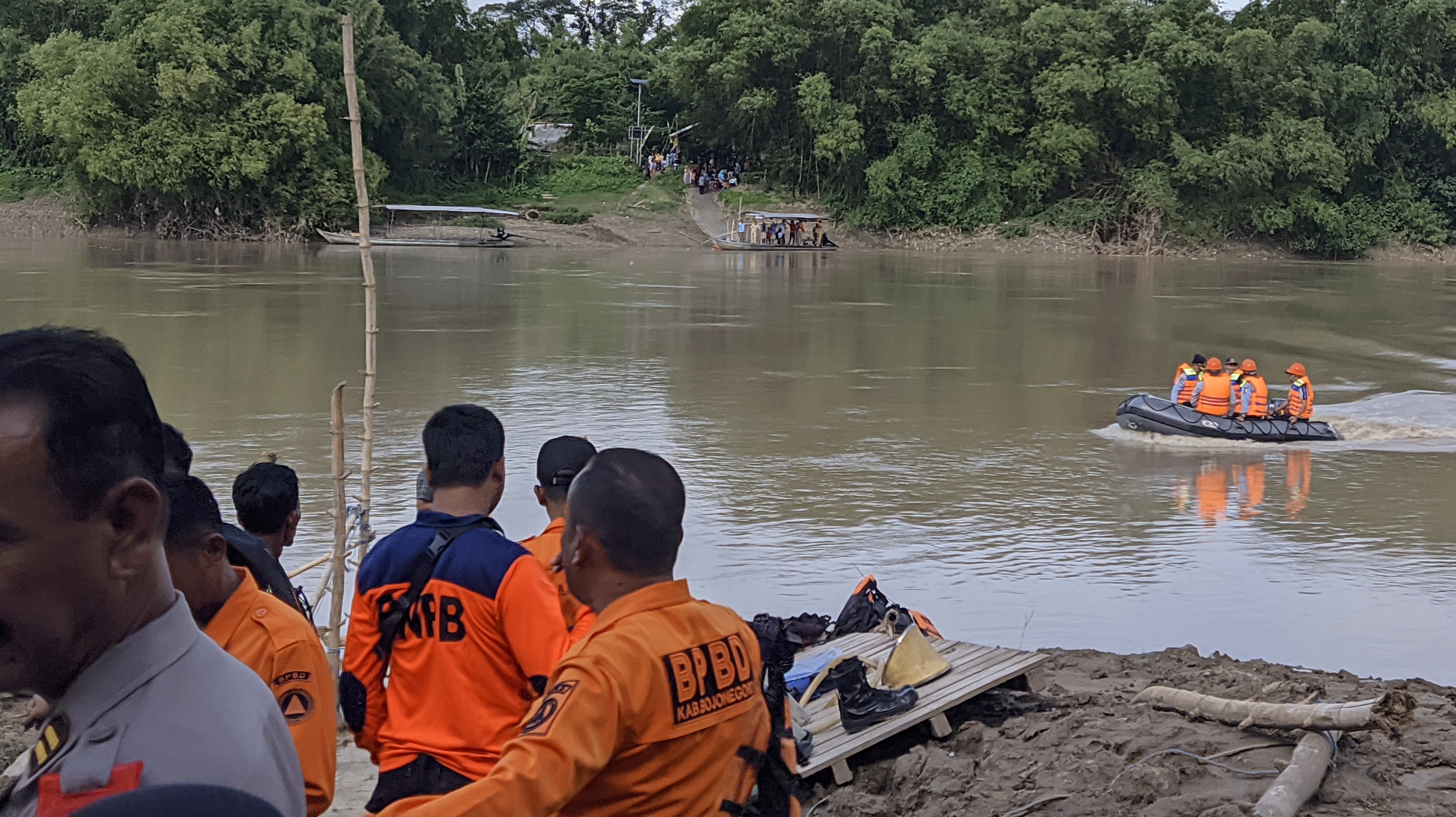 Hendak Nyebrang, Balita Asal Trucuk Tenggelam di Bengawan Solo